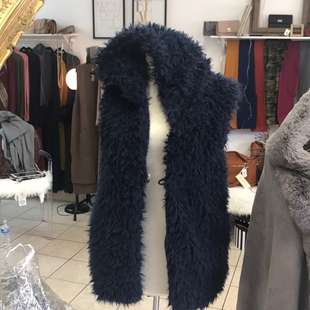 Vest - Picture 3 of 3